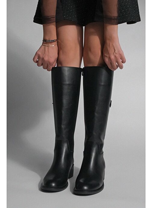 Kadın Kemer Aksesuarlı Yandan Fermuarlı Topuklu Çizme Samole Siyah - Görsel 9