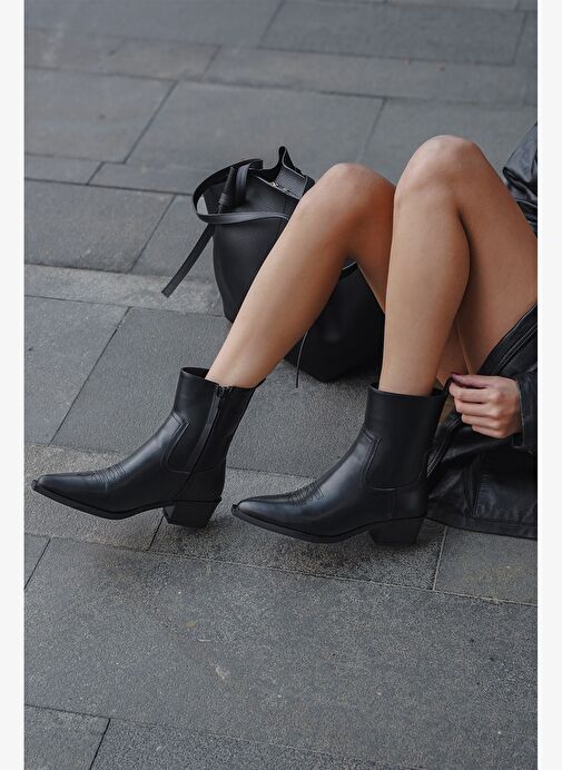 Kadın Sivri Burun Nakışlı Western Bot Siyesta Siyah - Görsel 3