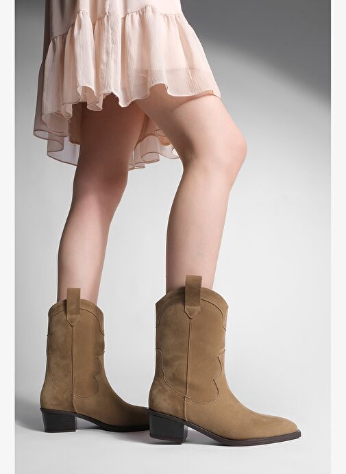 Kadın Sivri Burun Dikiş Detaylı Western Bot Voleta Taba Süet - Görsel 5