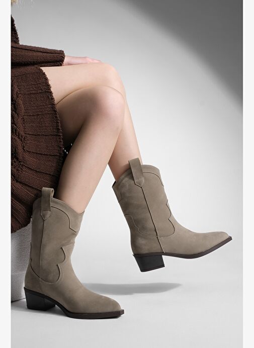 Kadın Sivri Burun Dikiş Detaylı Western Bot Voleta Vizon Süet - Görsel 6