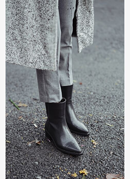 Kadın Sivri Burun Kalın Topuk Western Bot Tahis Siyah - Görsel 8