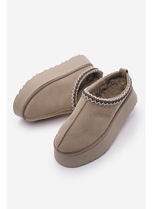 Kadın İçi Kürklü Kalın Taban Önü Kapalı Günlük Kışlık Terlik Furenta Vizon Süet - Görsel 4