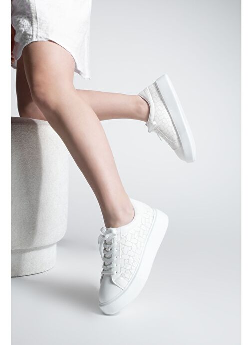 Kadın Sneaker Kalın Taban Desenli Bağcıklı Spor Ayakkabı Linay Beyaz - Görsel 3