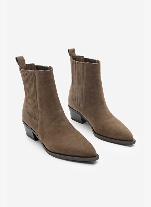 Kadın Sivri Burun Kalın Topuklu Chelsea Çift Lastikli Günlük Bot Losya Kahve Süet - Görsel 6