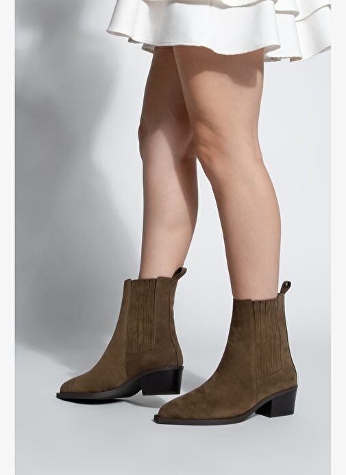 Kadın Sivri Burun Kalın Topuklu Chelsea Çift Lastikli Günlük Bot Losya Kahve Süet - Görsel 5