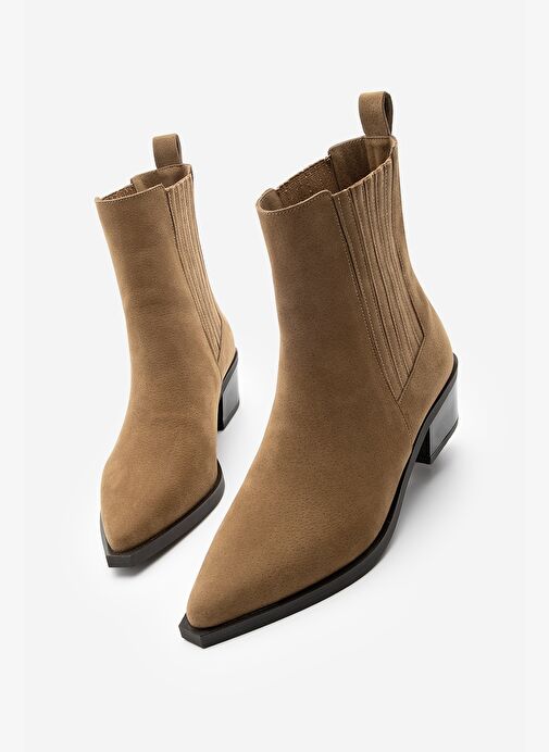 Kadın Sivri Burun Kalın Topuklu Chelsea Çift Lastikli Günlük Bot Losya Taba Süet - Görsel 2