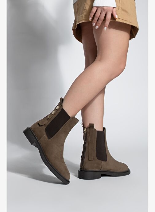 Kadın Altın Düğmeli Çift Lastikli Arkadan Fermuarlı Günlük Bot Valone Kahve Süet - Görsel 5