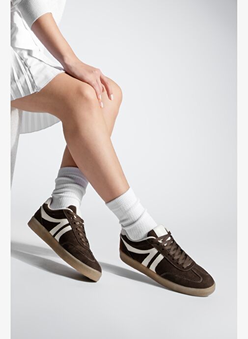 Kadın Sneaker Bağcıklı Düz Taban Spor Ayakkabı Tiyone Kahve Süet - Görsel 6