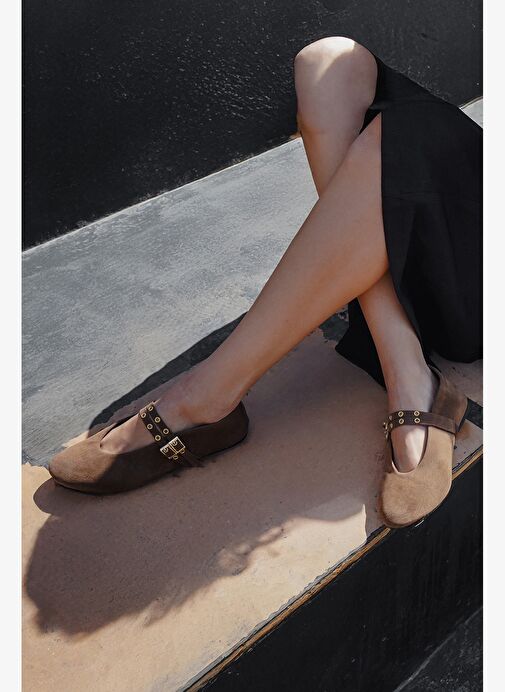 Kadın Çift Bantlı Zımbalı Günlük Babet Bekosa Kahve Süet - Görsel 3