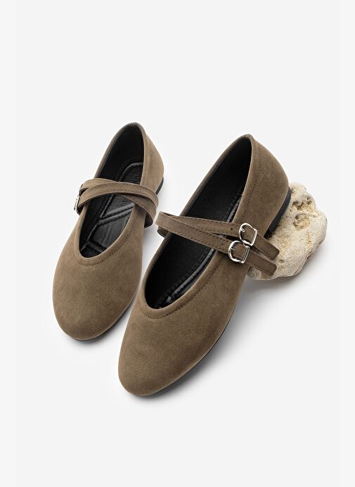 Kadın Çapraz Bantlı Babet Niroza Kahve Süet - Görsel 3