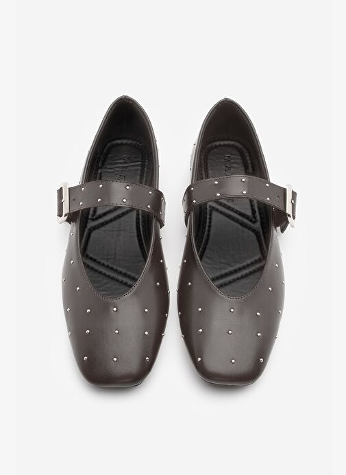 Kadın Küt Burun Tokalı Zımbalı Babet Velona Kahve - Görsel 7