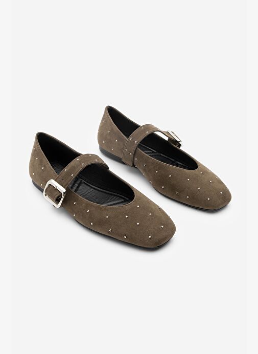 Kadın Küt Burun Tokalı Zımbalı Babet Velona Kahve Süet - Görsel 5