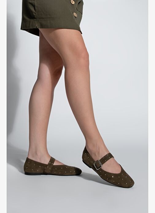 Kadın Küt Burun Tokalı Zımbalı Babet Velona Kahve Süet - Görsel 4