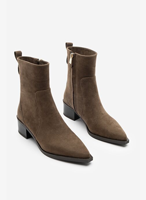 Kadın Sivri Burun Altın Detaylı Topuklu Bot Kenor Kahve Süet - Görsel 5