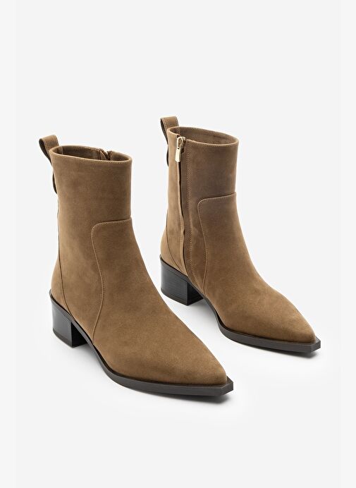 Kadın Sivri Burun Altın Detaylı Topuklu Bot Kenor Taba Süet - Görsel 6