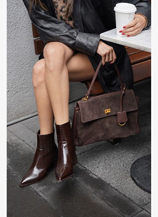 Kadın Sivri Burun Arkadan Fermuarlı Topuklu Bot Erves Kahve Croco - Görsel 3