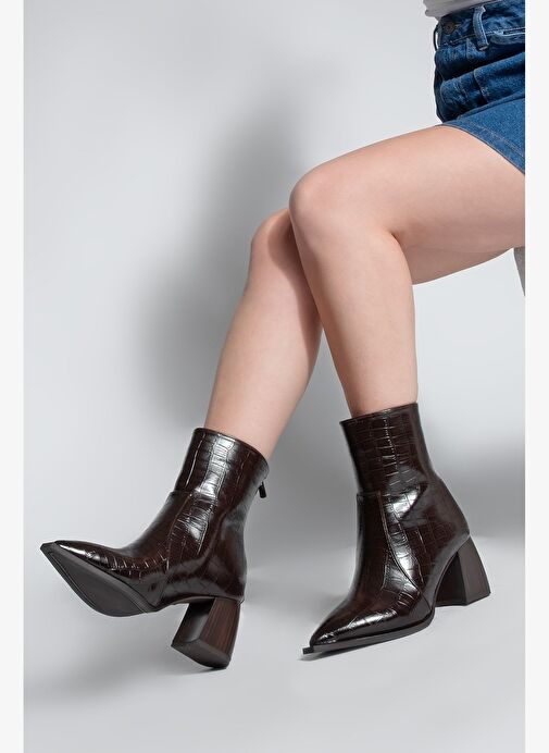 Kadın Sivri Burun Arkadan Fermuarlı Topuklu Bot Erves Kahve Croco - Görsel 6