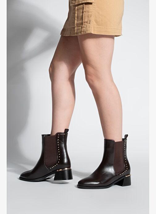 Kadın Zımba Detay Altın Ökçe Lastikli Topuklu Bot Ernaz Kahve - Görsel 5