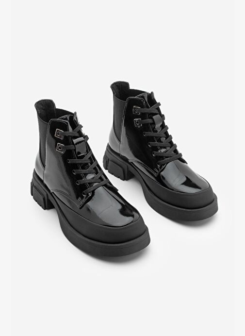 Kadın Bağcıklı Lastikli Kalın Topuklu Kısa Postal Bot Kenvo Siyah Rugan - Görsel 6