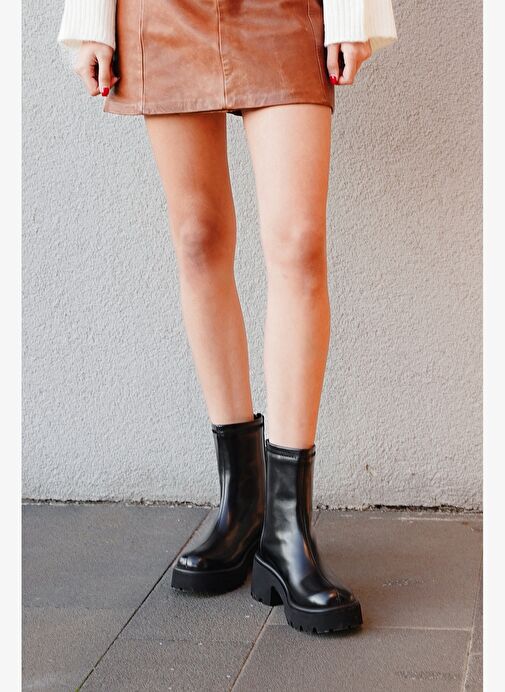 Kadın Arkadan Fermuarlı Kalın Topuklu Günlük Bot Lofani Siyah - Görsel 3