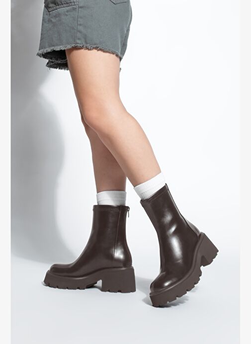 Kadın Arkadan Fermuarlı Kalın Topuklu Günlük Bot Lofani Kahve - Görsel 6