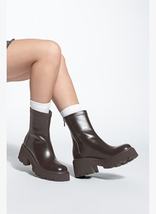 Kadın Arkadan Fermuarlı Kalın Topuklu Günlük Bot Lofani Kahve - Görsel 8