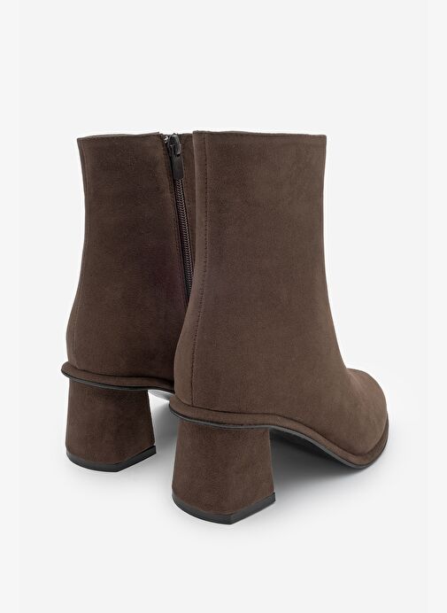 Kadın Sivrii Burun Arkadan Fermuarlı Dikiş Detaylı Kalın Topuklu Bot Atirya Kahve Süet - Görsel 8