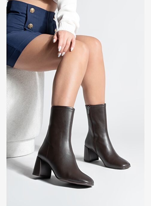 Kadın Küt Burun Fermuarlı Topuklu Bot Nonas Kahve - Görsel 5