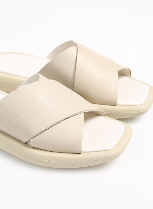 Manijero Bej Kadın Deri Terlik AURORA - Görsel 6