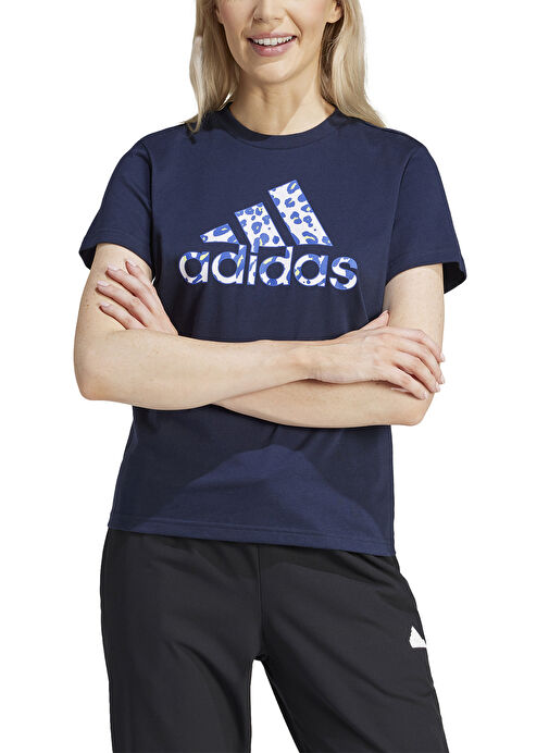 adidas IT1424 W Mavi Kadın Yuvarlak Yaka  Normal Kalıp T-Shirt