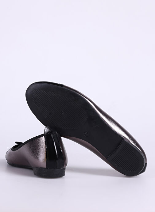 Fabrika Platin-Siyah Kadın Babet JULES - Görsel 5