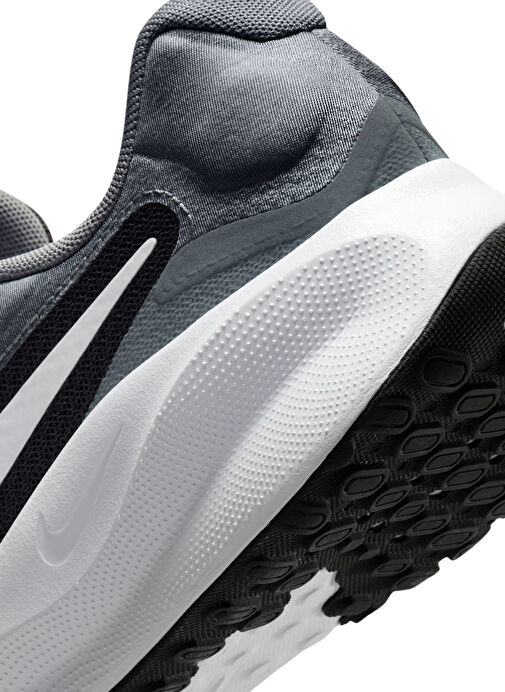 Nike Nike Siyah Gri Gümüş FB2207-007 NIKE REVOLUTION 7 Siyah - Gri - Gümüş Erkek Koşu Ayakkabısı Boyner'de! Siyah Gri Gümüş - 7. görsel