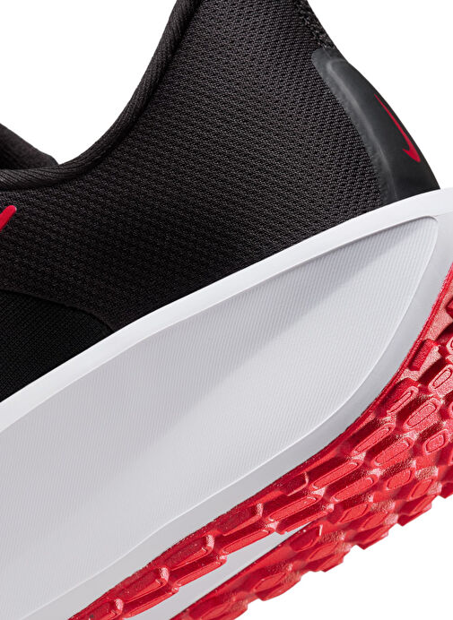 Nike Siyah Nike Quest 6 Erkek Koşu Ayakkabısı