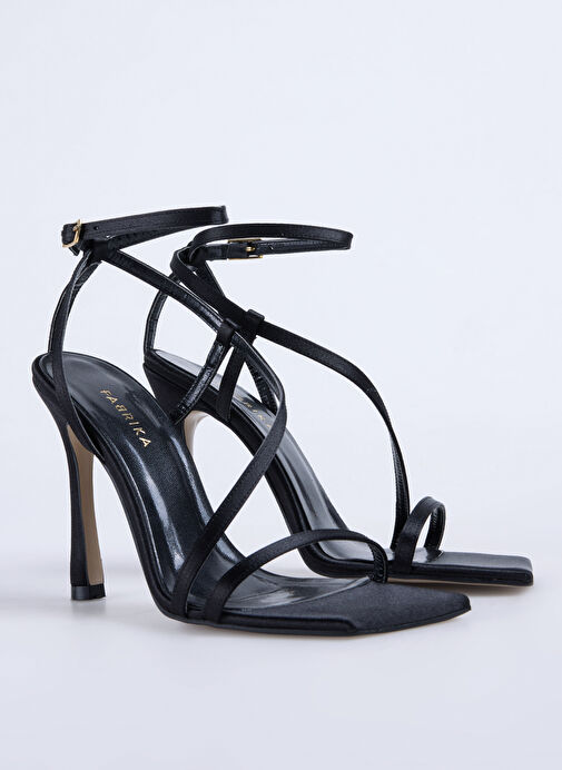 Fabrika Siyah Kadın Topuklu Ayakkabı BERTA - Görsel 3