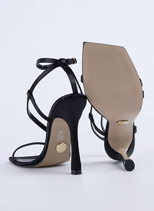 Fabrika Siyah Kadın Topuklu Ayakkabı BERTA - Görsel 5