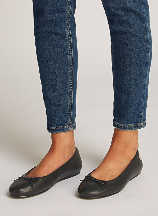 Tommy Hilfiger Siyah Kadın Deri Babet FW0FW08359 - Görsel 7