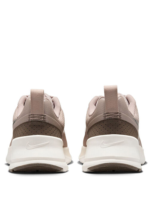 Nike Nike Belirsiz HF1233-200 W NIKE AIR MAX NUAXIS Kahverengi Kadın Koşu Ayakkabısı Boyner'de! Belirsiz - 10. görsel