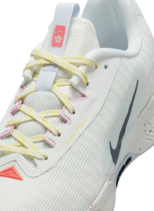 Nike FQ0902-101 W NIKE JUNIPER TRAIL 3 Beyaz Kadın Koşu Ayakkabısı - Görsel 6