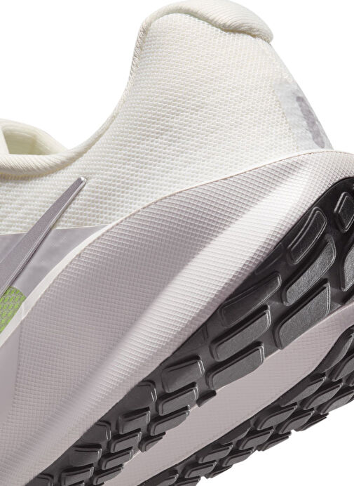 Nike FD6476-106 W DOWNSHIFTER 13 Beyaz Kadın Koşu Ayakkabısı - Görsel 7