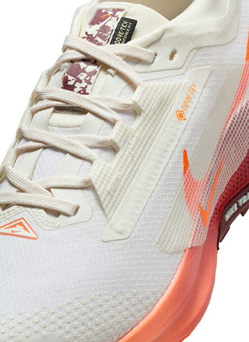 Nike FQ0912-104 W PEGASUS TRAIL 5 GTX Beyaz Kadın Koşu Ayakkabısı - Görsel 6