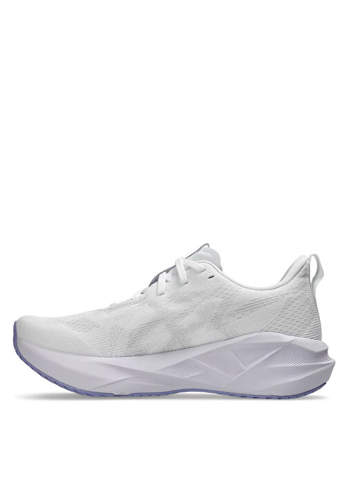 Asics Beyaz Asics Novablast 5 Kadın Koşu Ayakkabısı