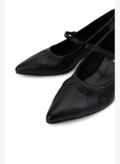 Tamer Tanca Kadın Siyah Deri Hakiki Deri Topuklu Ayakkabı - Görsel 4