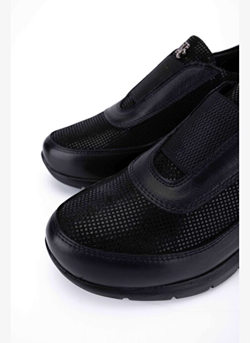 Tamer Tanca Kadın Hakiki Deri Siyah Casual Ayakkabı - Görsel 4