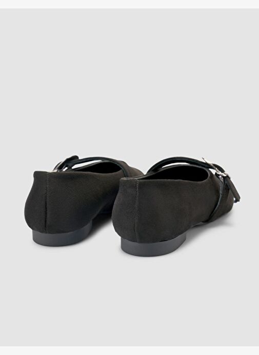 Süet Görünüm Toka Detaylı Siyah Kadın Babet - Görsel 4