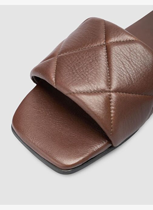 %100 Hakiki Deri Kahverengi Kapitone Kadın Terlik - Görsel 8