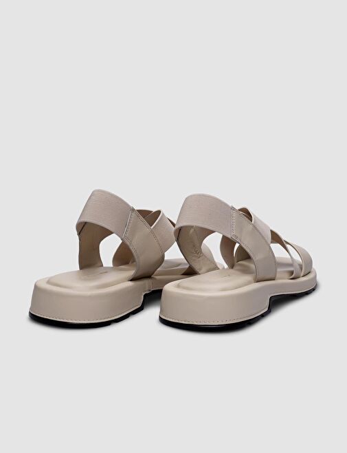 %100 Hakiki Deri Bej Lastikli Kadın Sandalet - Görsel 4