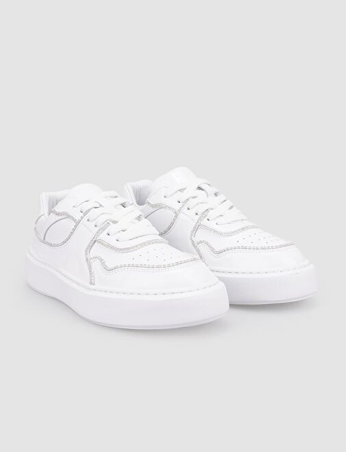 %100 Hakiki Deri Beyaz Rugan Bağcıklı Kadın Spor Ayakkabı - Görsel 3