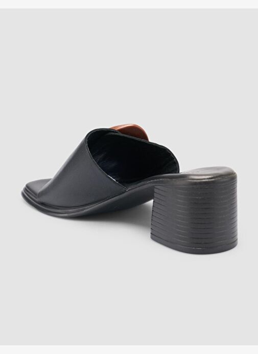 %100 Hakiki Deri Toka Detaylı Siyah Kadın Terlik - Görsel 6