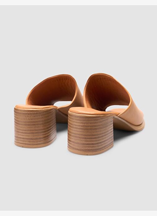 %100 Hakiki Deri Topuklu Taba Kadın Terlik - Görsel 4