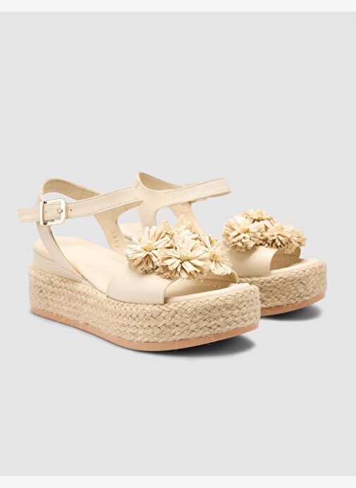 %100 Hakiki Deri Bej Kadın Sandalet - Görsel 3